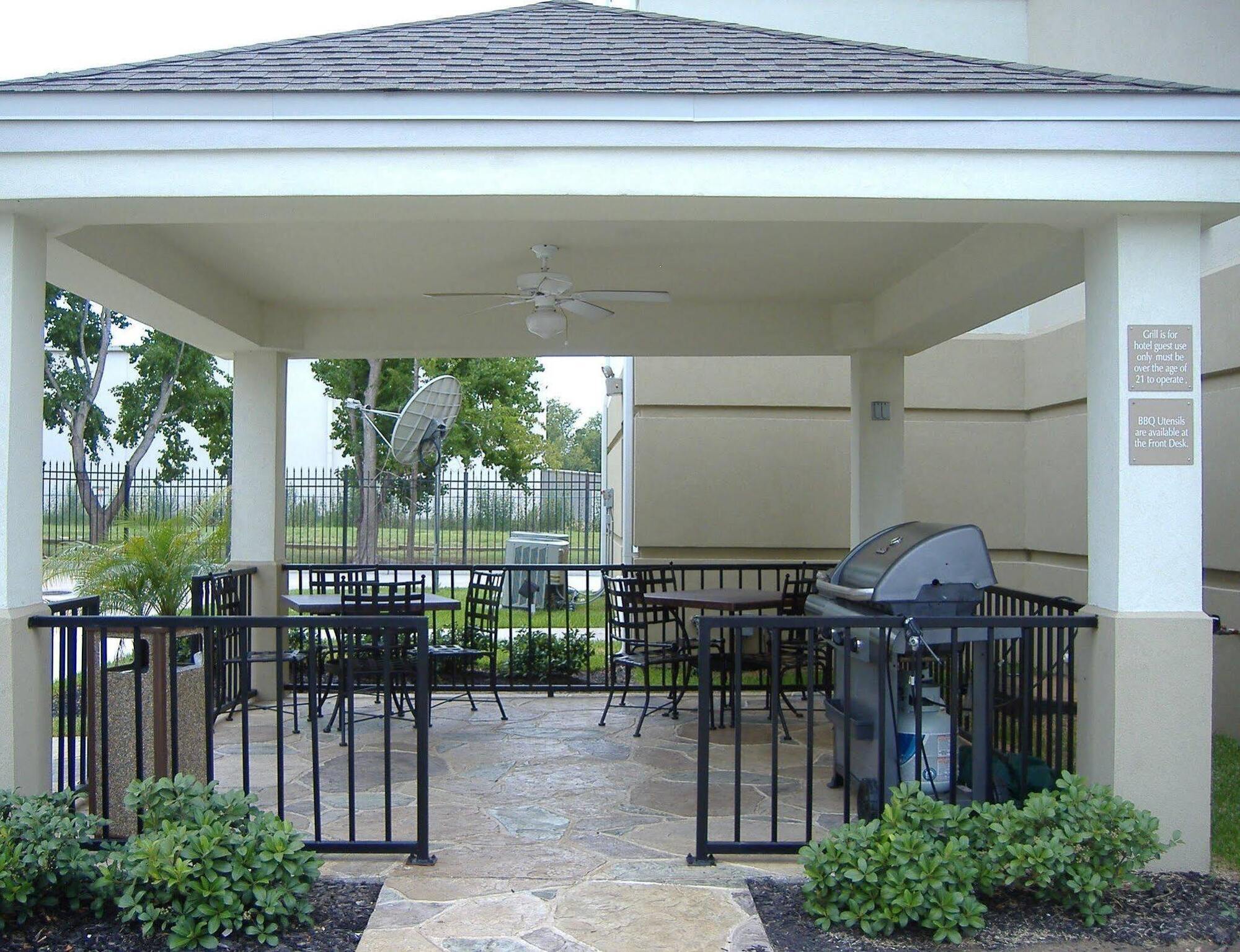 Candlewood Suites Houston Medical Center By Ihg Екстер'єр фото